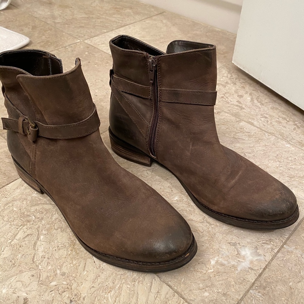BDG Chocolate Brown Boots